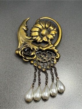 Tokens of Gilt handcrafted Brooch #70sb